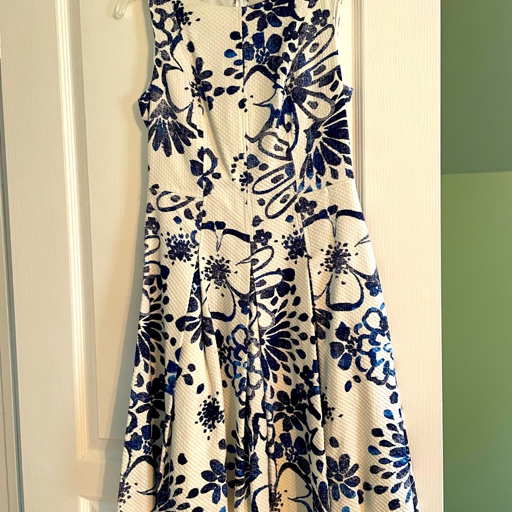 Robe de femme porter une fois/Womens dress worn once